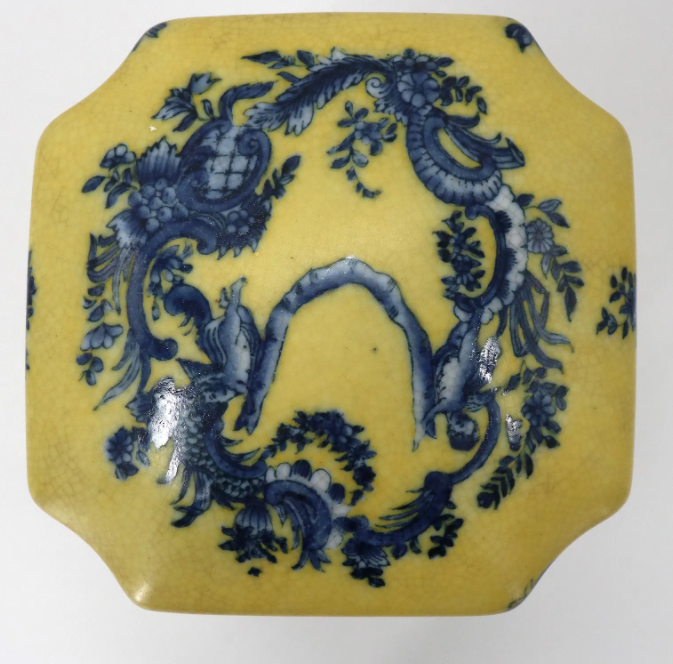 Vintage Wong Lee 1895 Chinoiserie Rococco Yellow & Blue Porcelain Ormolu Bronze Decorative Container