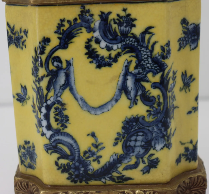 Vintage Wong Lee 1895 Chinoiserie Rococco Yellow & Blue Porcelain Ormolu Bronze Decorative Container