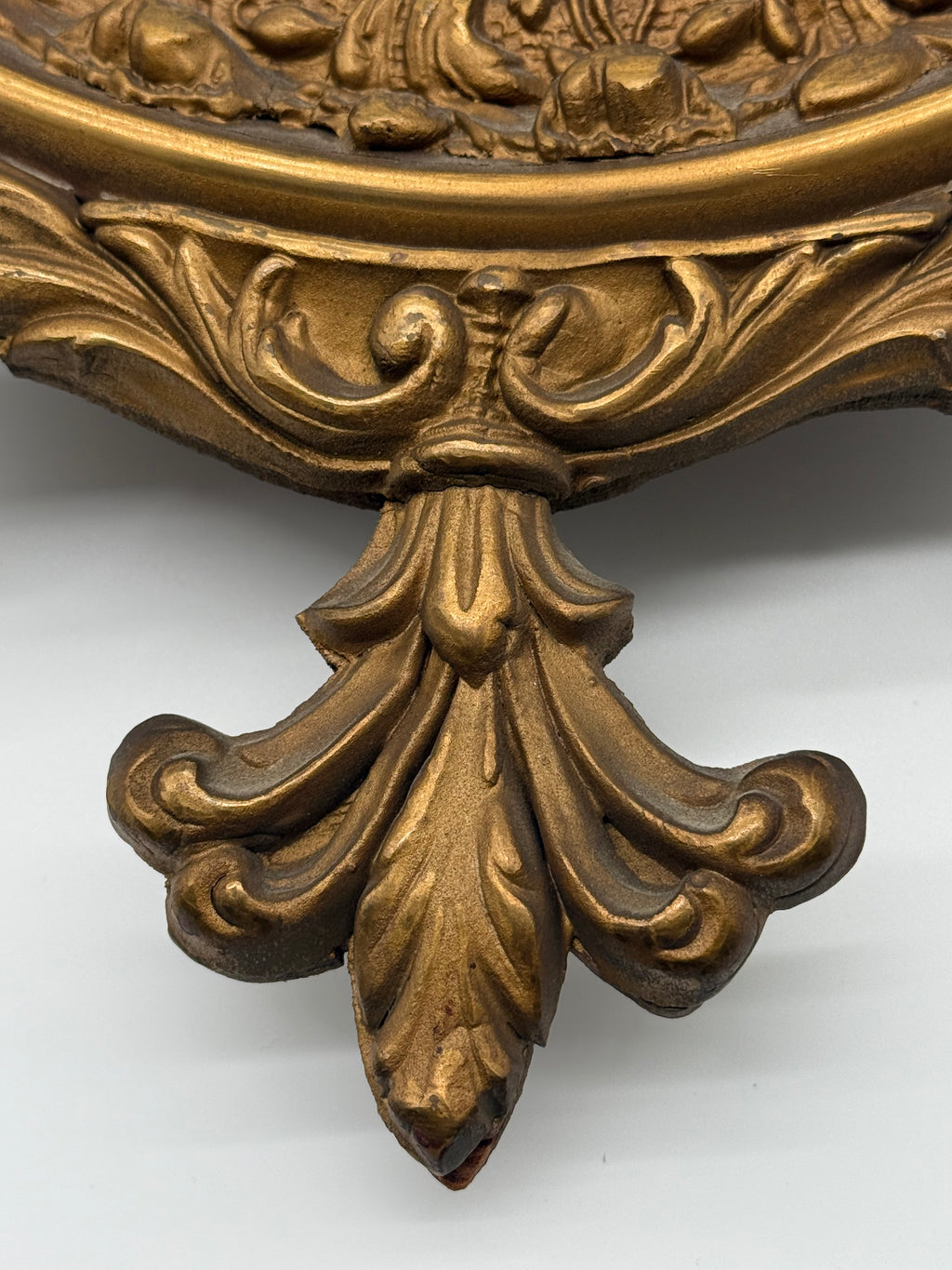 1960s Large Ornately Carved Gilt Framed 22kt Gold Classical Porcelain Plaque, Atlas International