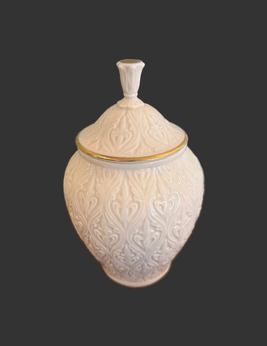 Lovely ca. 1979 Lenox Vintage Kismet 9” Embossed Ginger Jar with 24k Gold